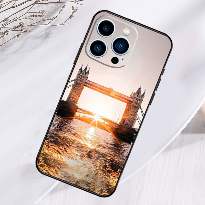 غطاء هاتف بتصميم جسر لندن تاور - مراجعة Phone Cases London وسعره